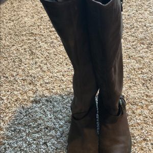 Steve Madden brown boots with zippered back